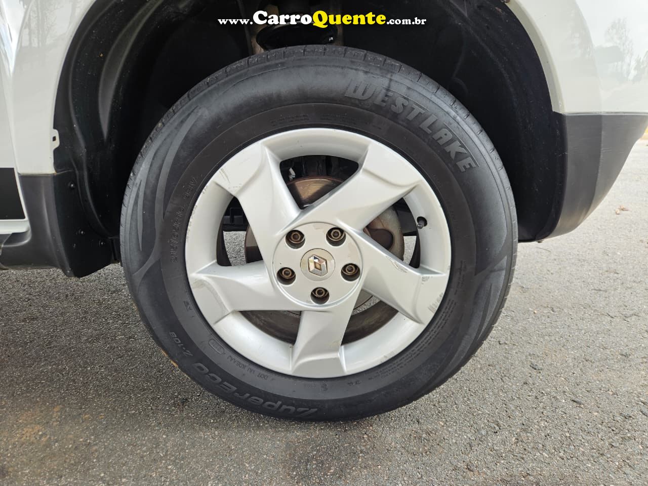 RENAULT   DUSTER OUTDOOR 1.6 HI-FLEX 16V MEC.   BRANCO 2015 1.6 FLEX - Loja