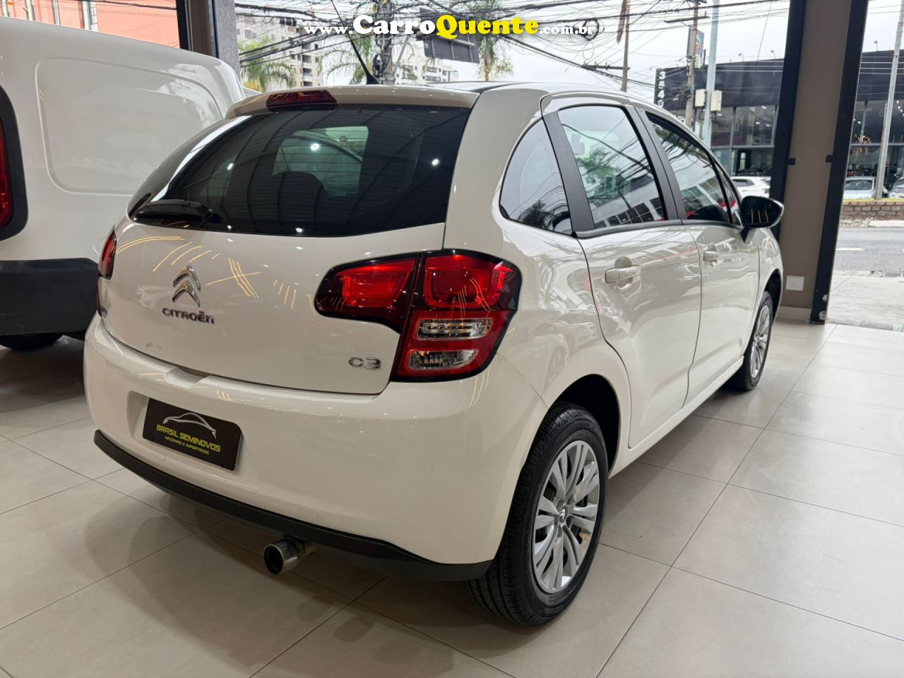CITROËN   C3 ATTRACTION PURE TECH 1.2 FLEX 12V MEC   BRANCO 2018 1.2 FLEX - Loja
