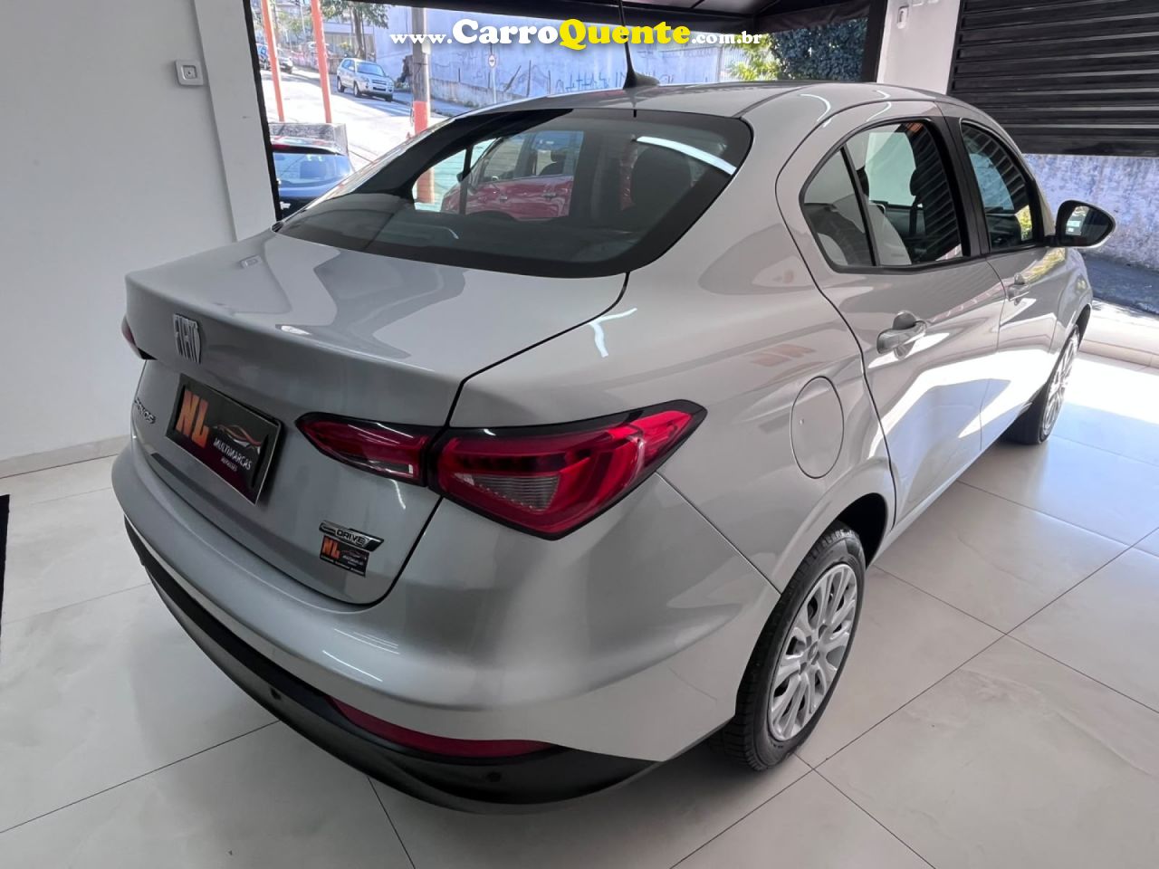 FIAT   CRONOS DRIVE 1.3 8V FLEX   PRATA 2024 1.3 FLEX - Loja
