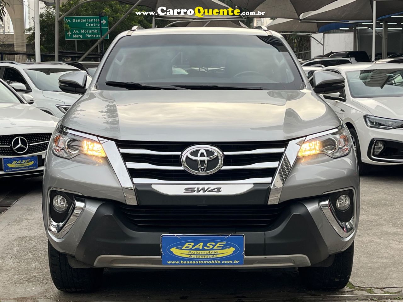 TOYOTA   HILUX SW4 SRV 4X2 2.7 FLEX 16V AUT.   PRATA 2020 2.7 16v FLEX - Loja
