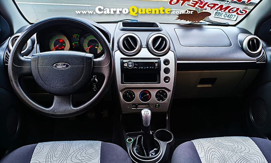 Ford FIESTA 1.0 MPI PERSONNALITÉ SEDAN GASOLINA 4P MANUAL - Loja