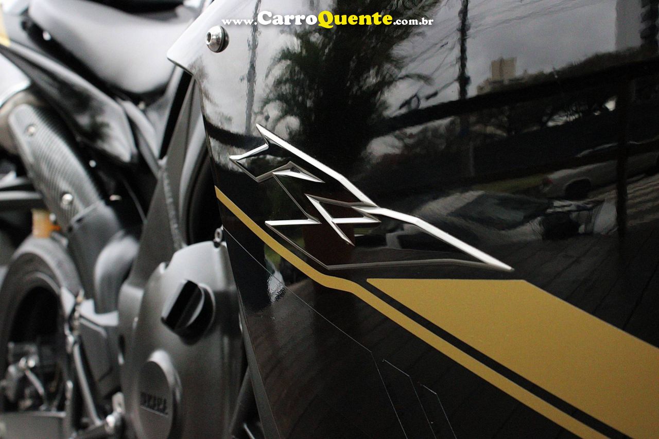 YAMAHA YZF R1 2013 - Loja