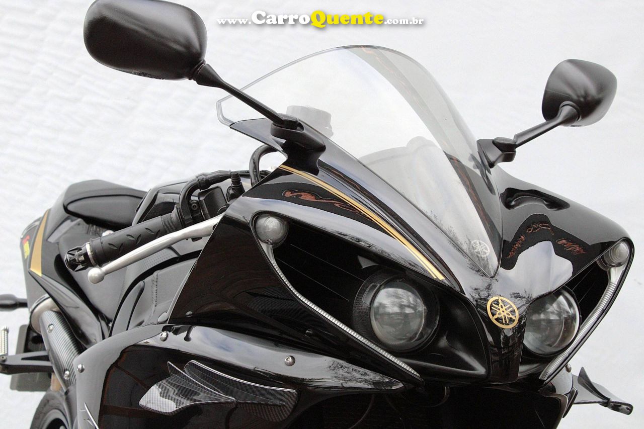 YAMAHA YZF R1 2013 - Loja