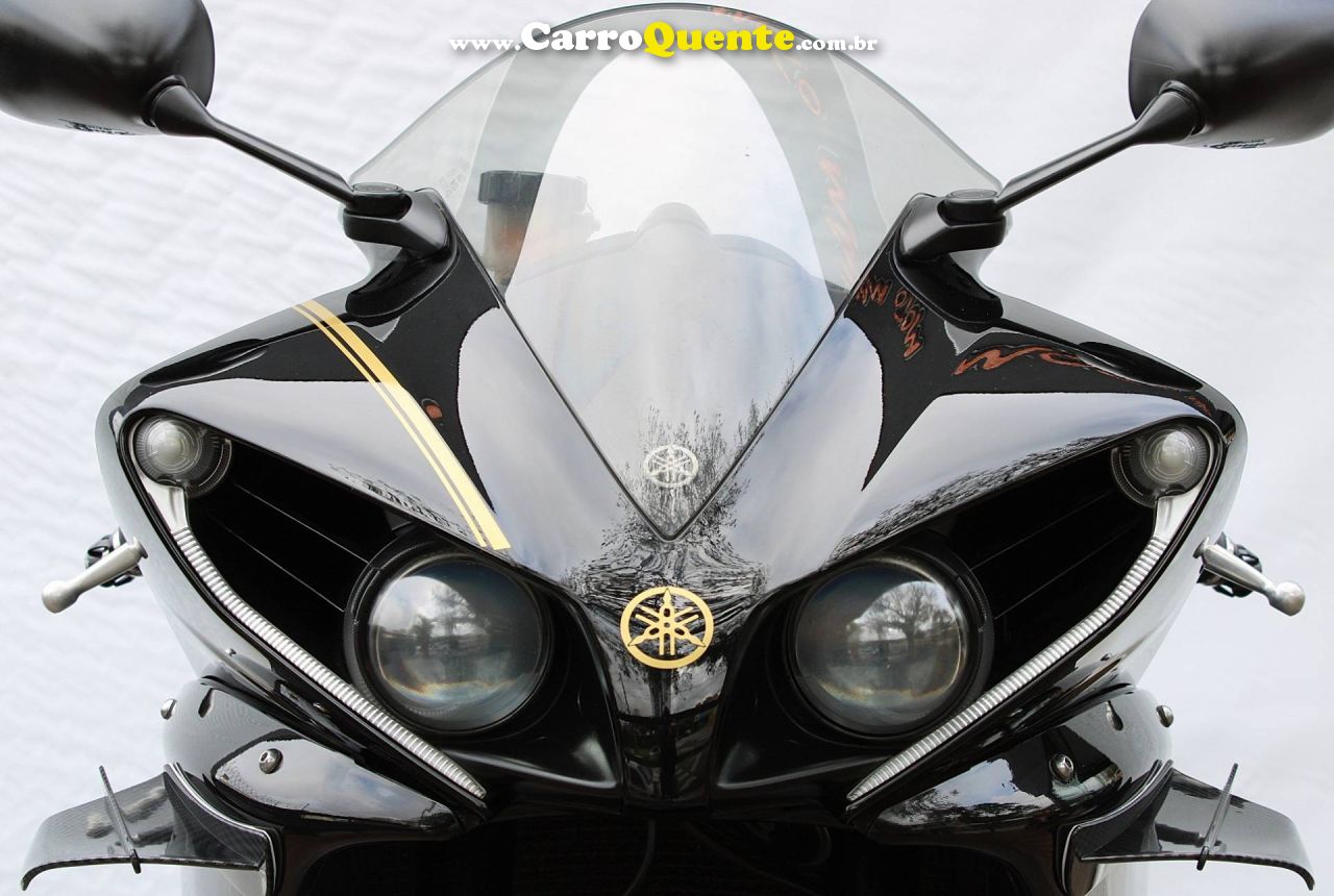 YAMAHA YZF R1 2013 - Loja