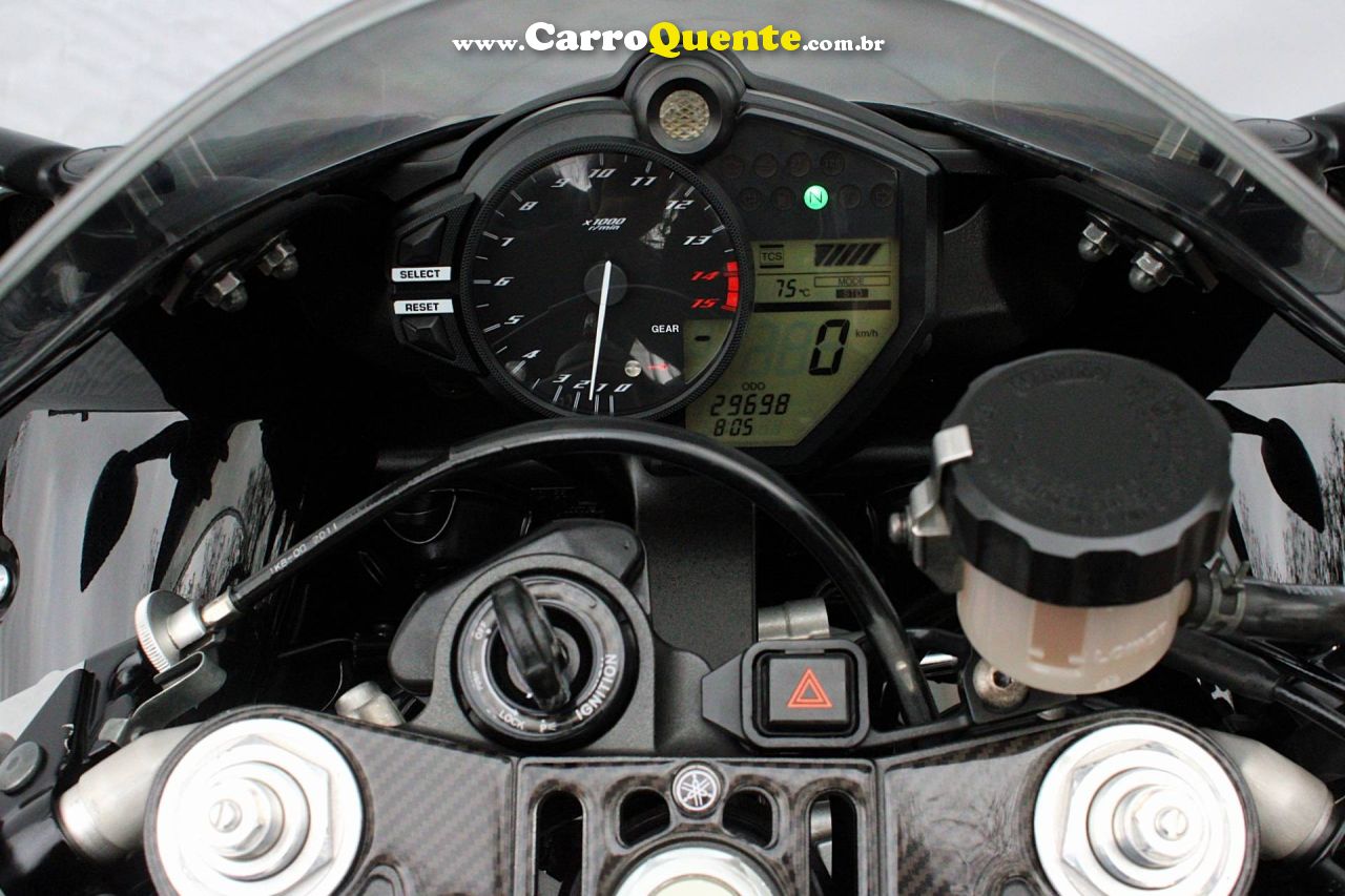 YAMAHA YZF R1 2013 - Loja