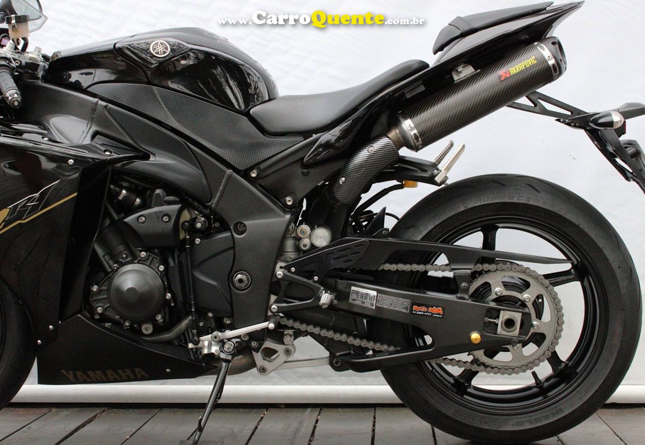YAMAHA YZF R1 2013 - Loja