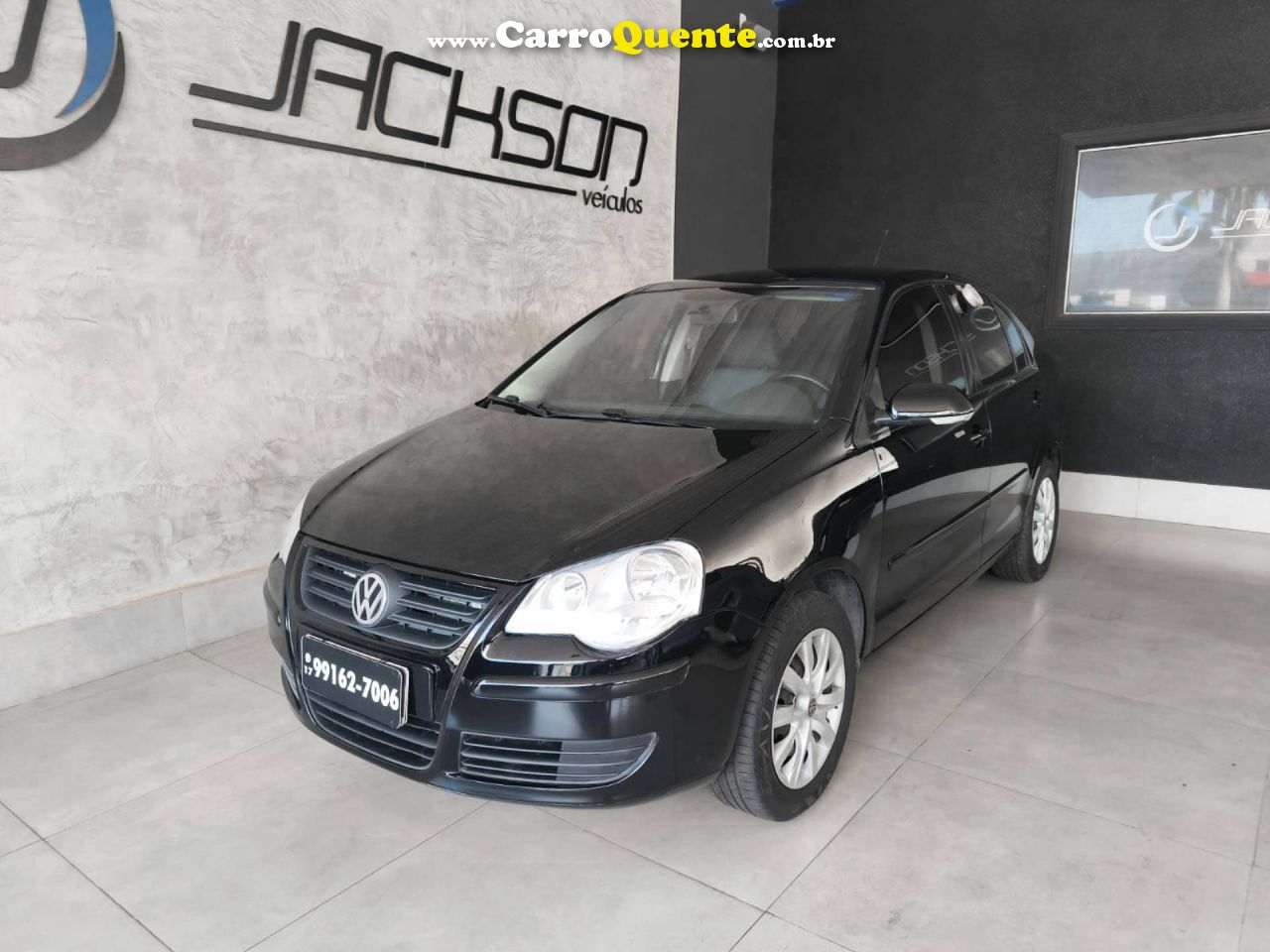 VOLKSWAGEN POLO SEDAN 1.6 8V 2010/2011 - Loja