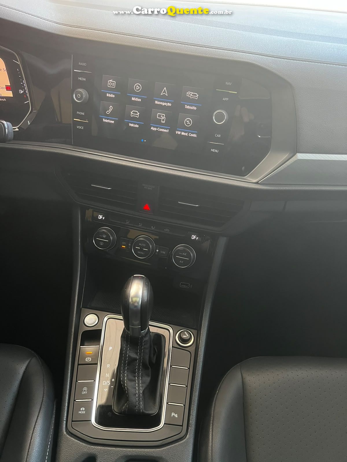 VOLKSWAGEN JETTA 1.4 250 TSI TOTAL R-LINE 2019 - Loja