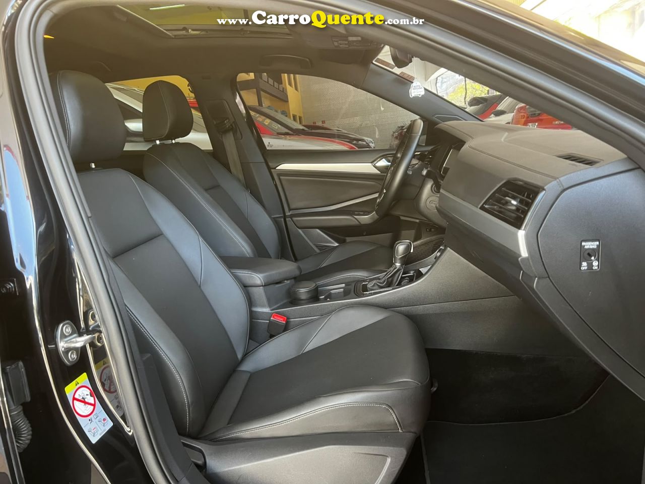 VOLKSWAGEN JETTA 1.4 250 TSI TOTAL R-LINE 2019 - Loja