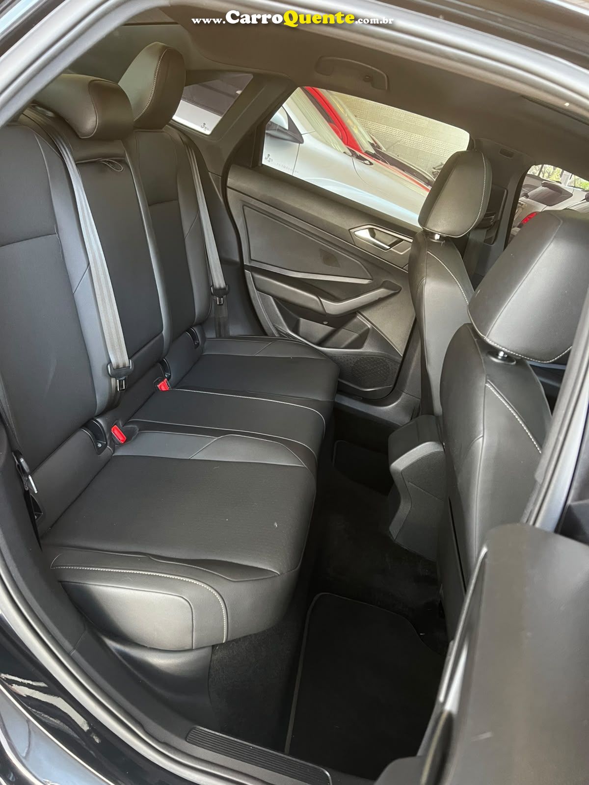 VOLKSWAGEN JETTA 1.4 250 TSI TOTAL R-LINE 2019 - Loja
