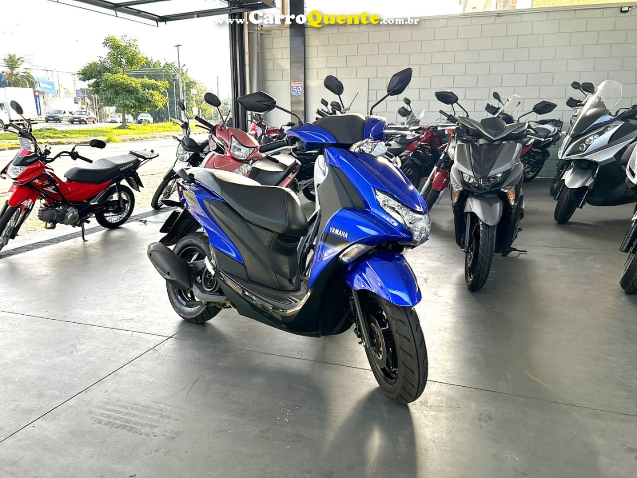 YAMAHA FLUO 125 ABS 2024   Gasolina Automático - Loja