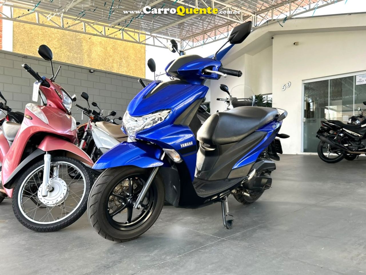 YAMAHA FLUO 125 ABS 2024   Gasolina Automático - Loja