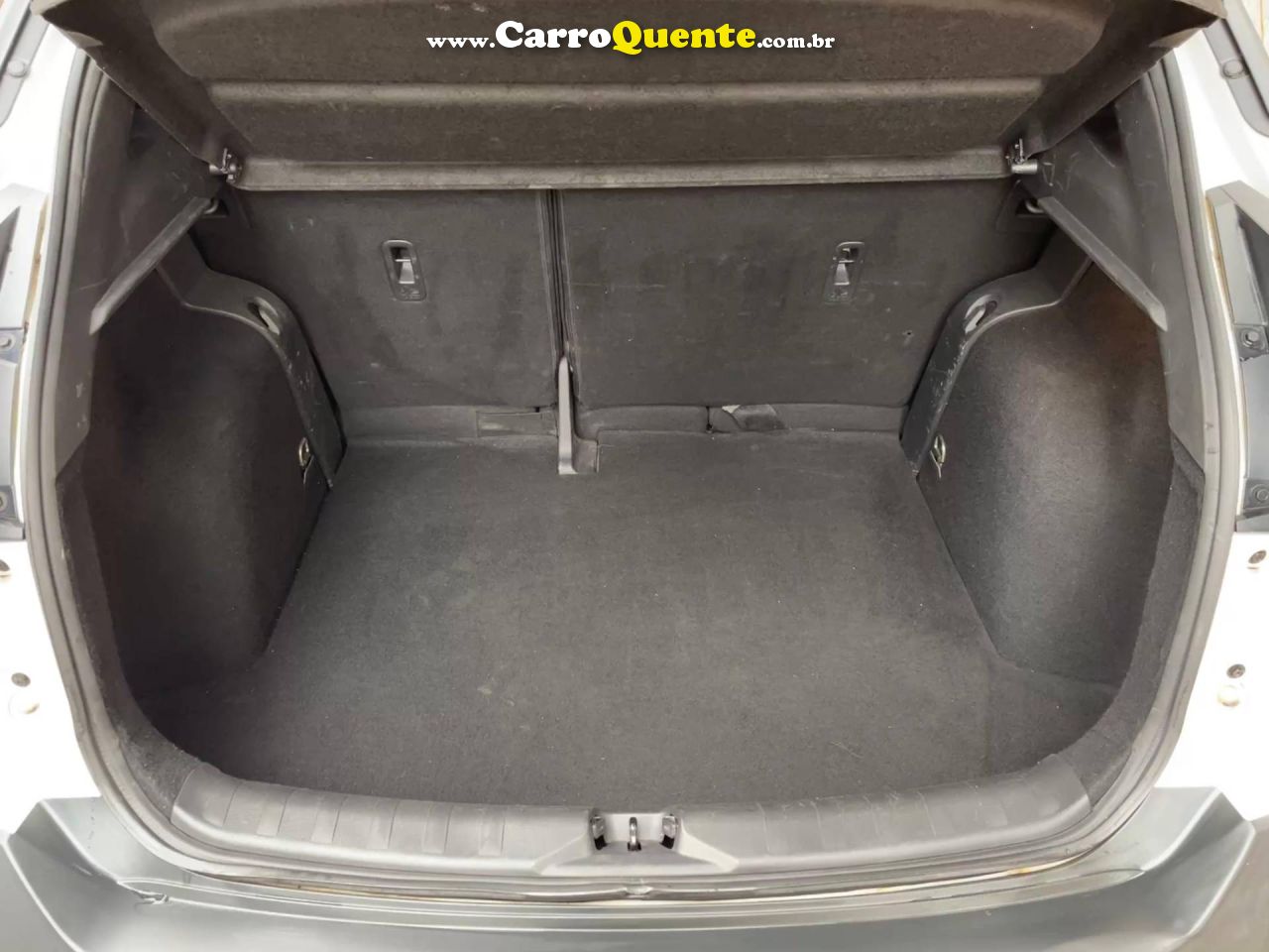 NISSAN KICKS 1.6 16V SL 2018 - Loja