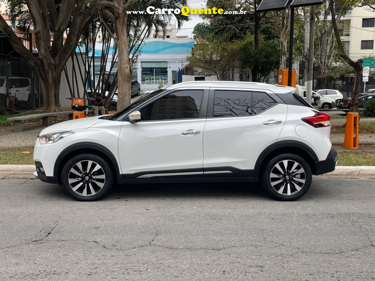 NISSAN KICKS 1.6 16V SL 2018 - Loja