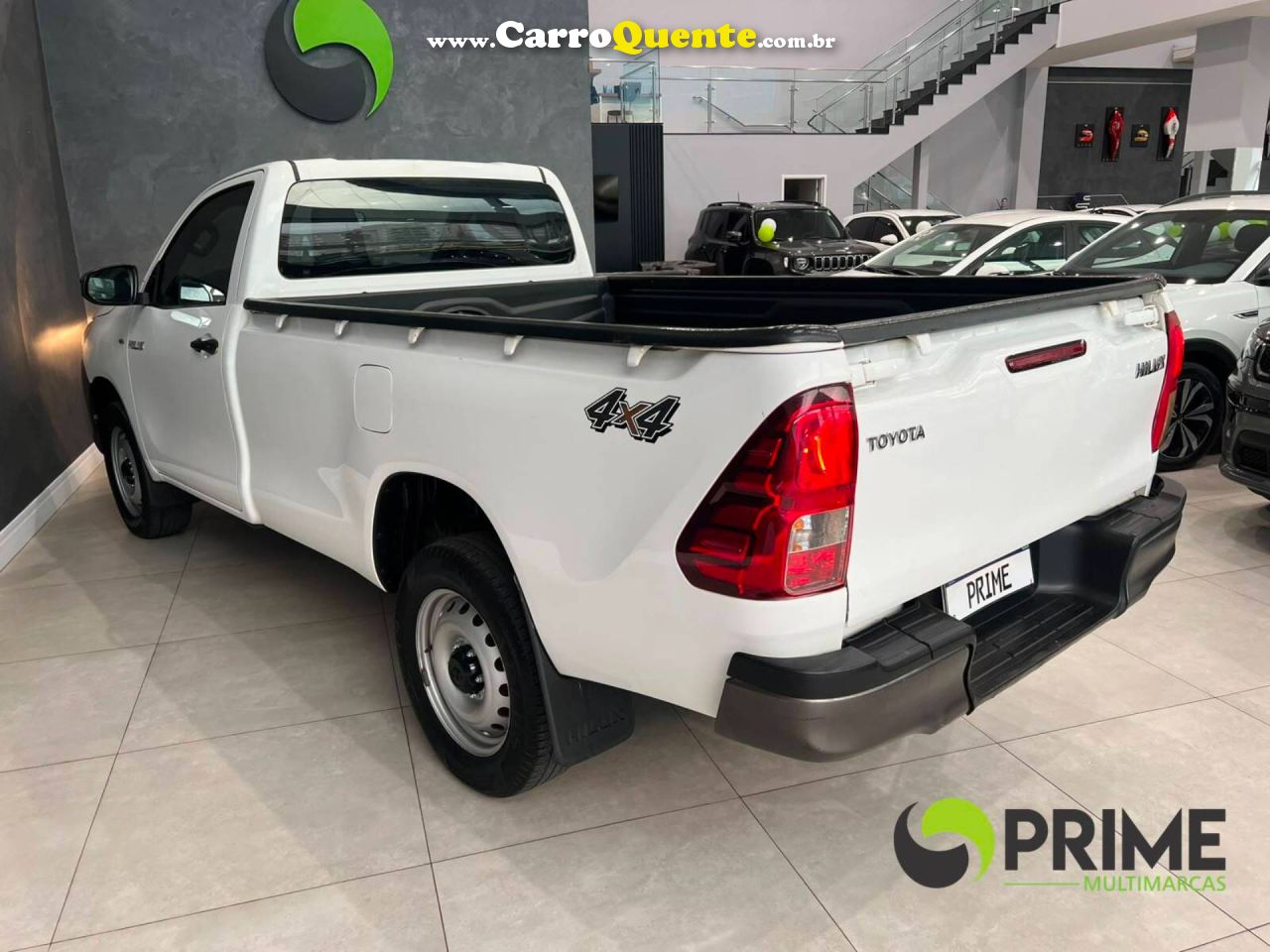 TOYOTA HILUX 2.8 D-4D TURBO CS 4X4 2021 - Loja