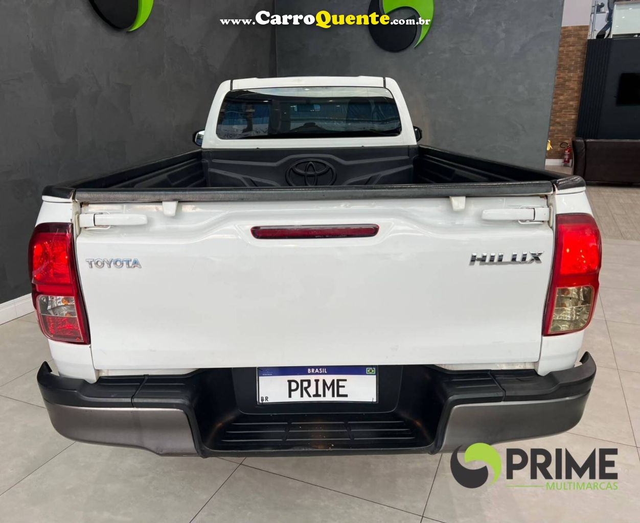TOYOTA HILUX 2.8 D-4D TURBO CS 4X4 2021 - Loja