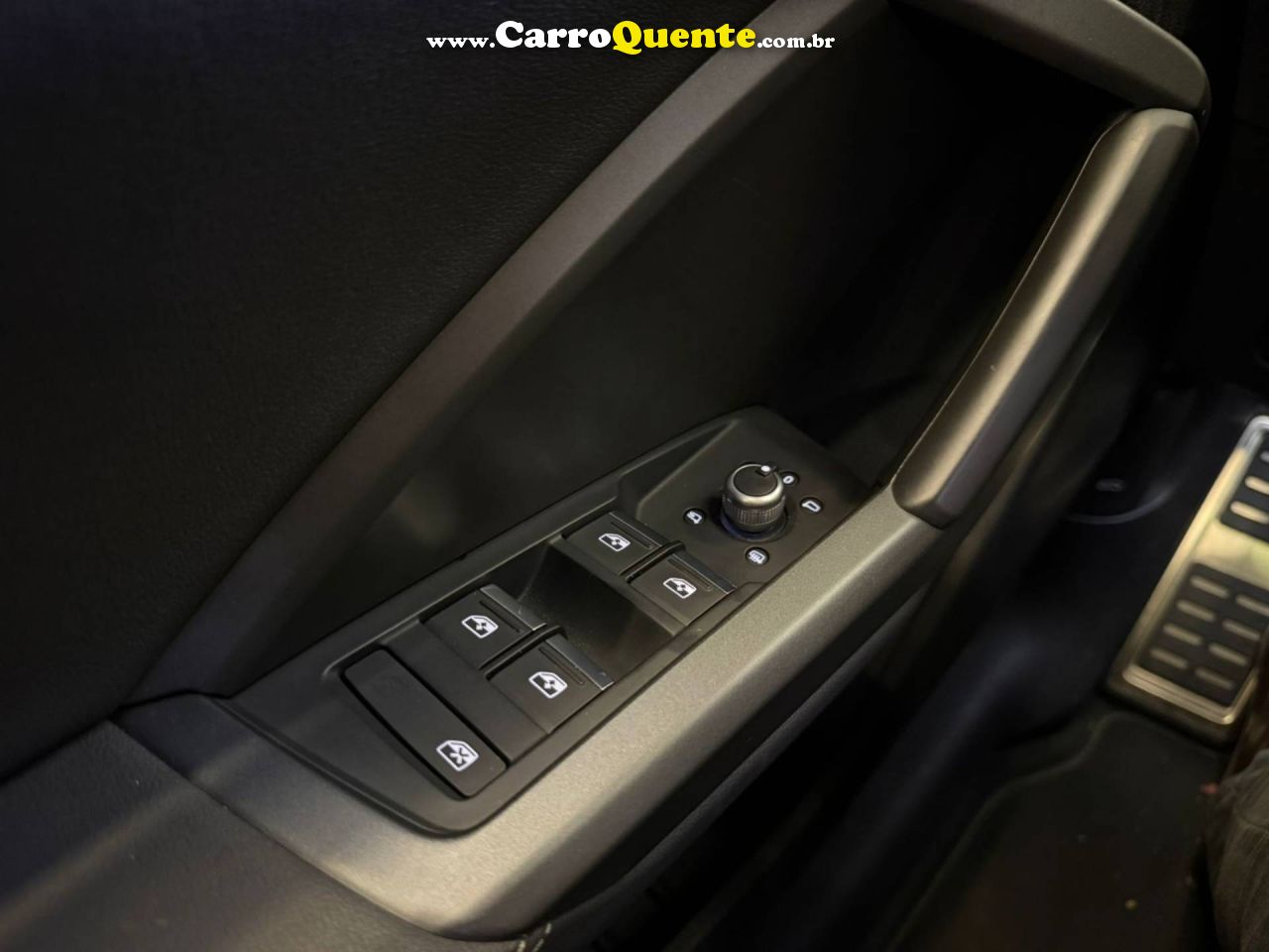 AUDI Q3 2.0 40 TFSI SPORTBACK PERFORMANCE BLACK QUATTRO 2022 - Loja