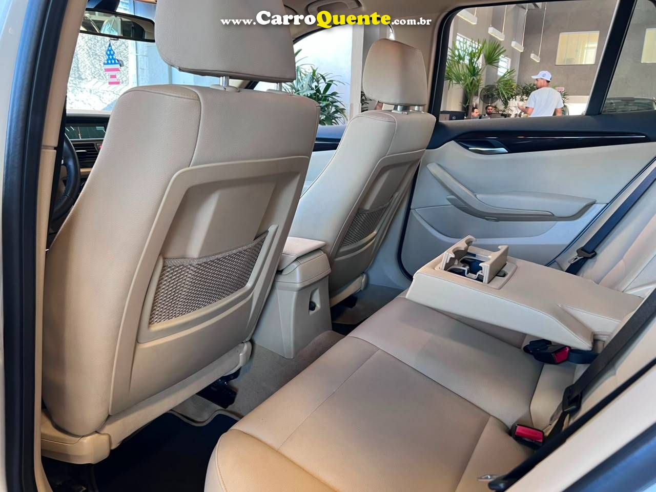 BMW X1 2.0 16V SDRIVE18I 2014 - Loja