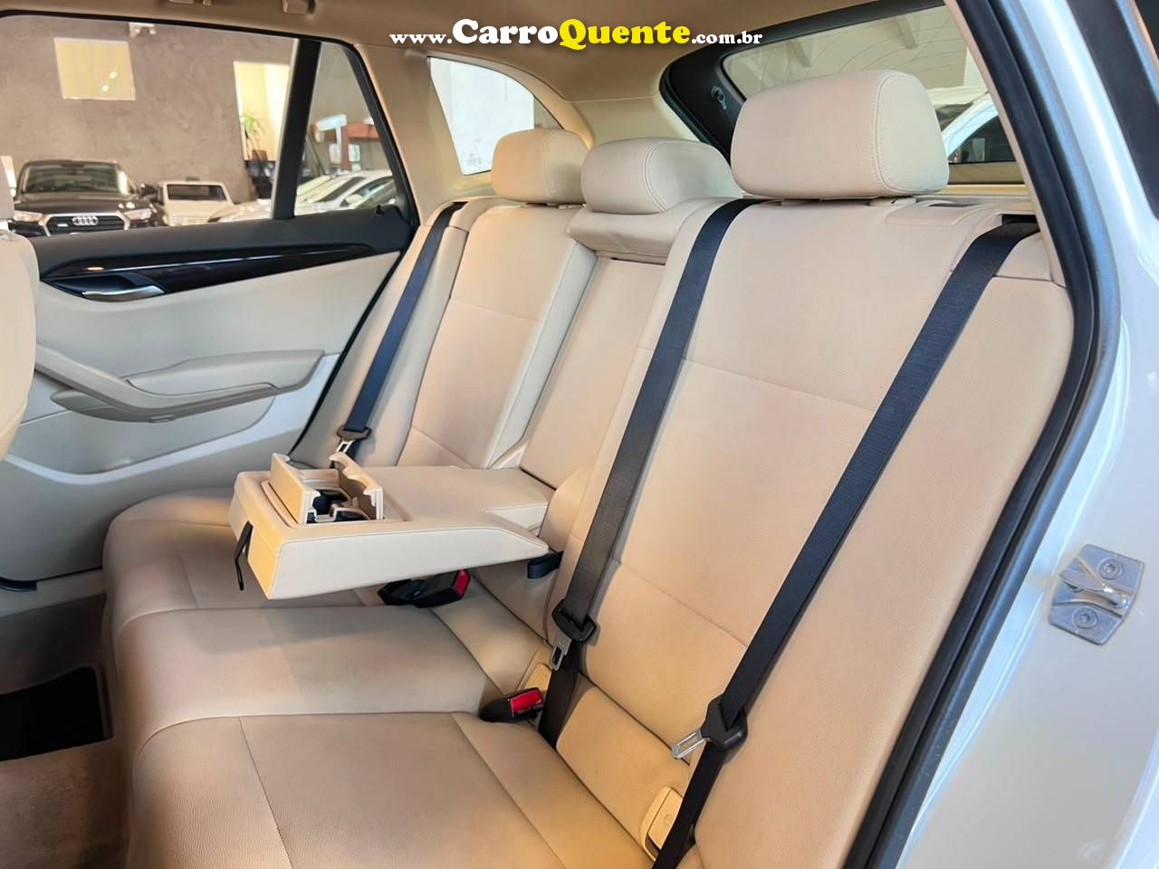 BMW X1 2.0 16V SDRIVE18I 2014 - Loja