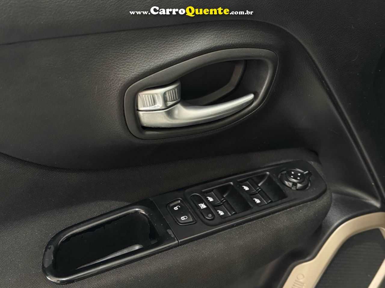 JEEP RENEGADE 1.8 16V LONGITUDE 2016 - Loja