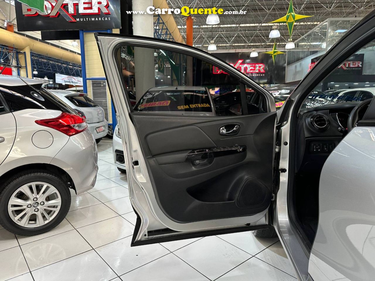 RENAULT CAPTUR 1.6 16V INTENSE 2019 - Loja