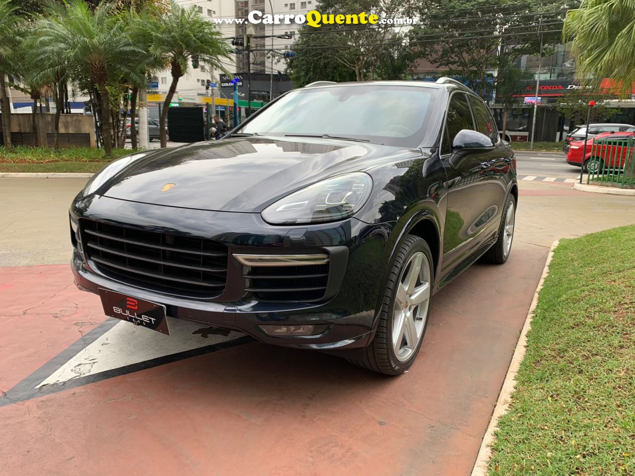 PORSCHE   4.8 4X4 V8 32V TURBO GASOLINA 4P TIPTRONIC   AZUL 2017 4.8 GASOLINA - Loja