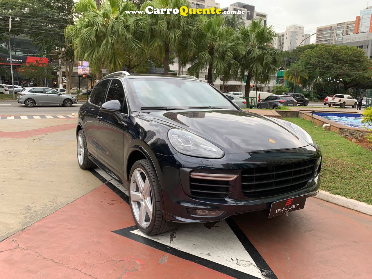 PORSCHE   4.8 4X4 V8 32V TURBO GASOLINA 4P TIPTRONIC   AZUL 2017 4.8 GASOLINA - Loja