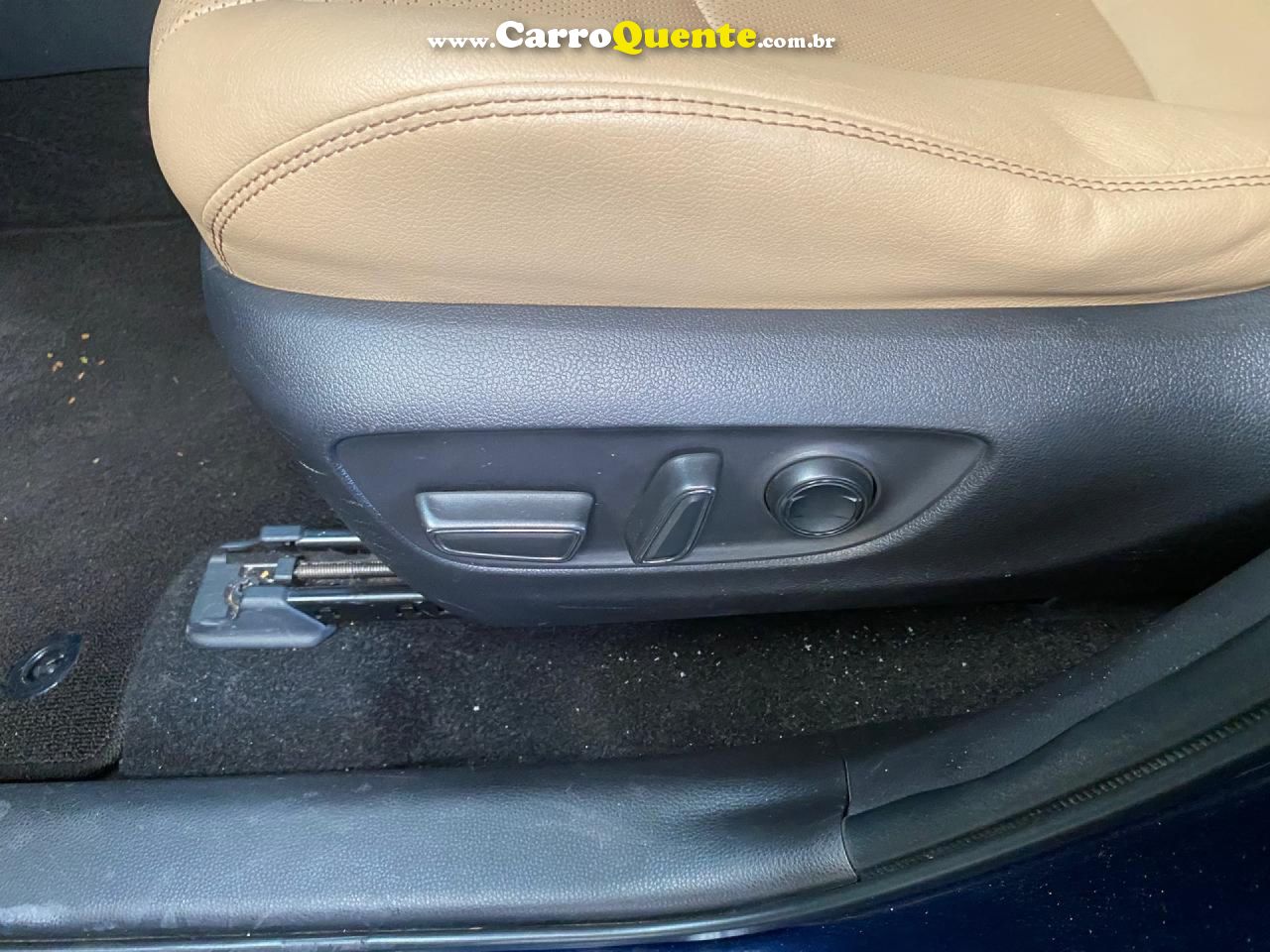 TOYOTA   RAV4 2.5 SX CONNECT 4X4  AUT. (HÍBRIDO)   AZUL 2020 2.5 GASOLINA E ELÉTRICO - Loja