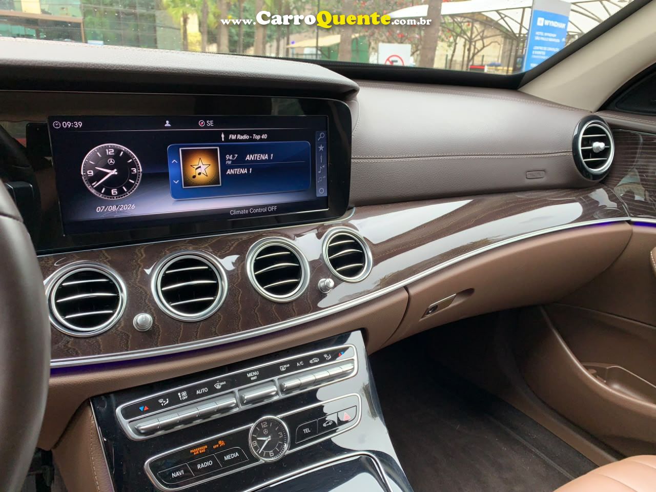 MERCEDES-BENZ   2.0 CGI GASOLINA AVANTGARDE 9G-TRONIC   CINZA 2019 2.0 GASOLINA - Loja