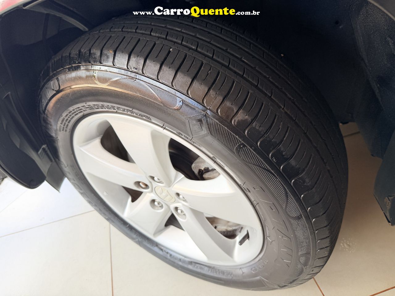 SUZUKI   GRAND VITARA 2.0 16V 4X24X4 5P AUT.   CINZA 2012 2.0 GASOLINA - Loja