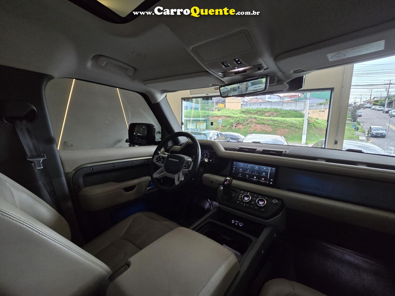 LAND ROVER   DEFENDER 110 2.0 TURBO HSE SI4 AUT.   VERDE 2020 2.0 GASOLINA - Loja
