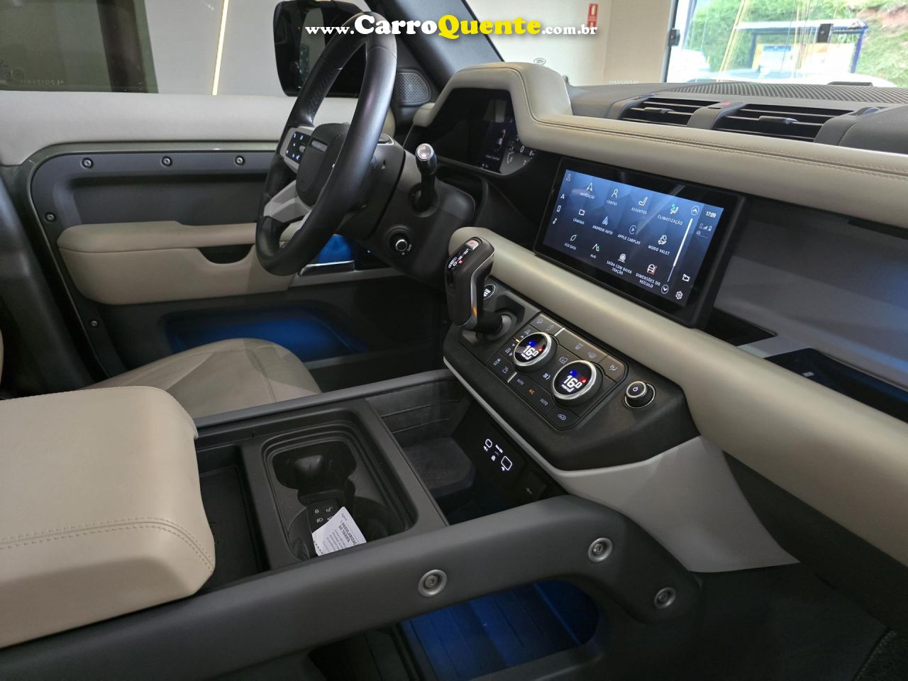LAND ROVER   DEFENDER 110 2.0 TURBO HSE SI4 AUT.   VERDE 2020 2.0 GASOLINA - Loja