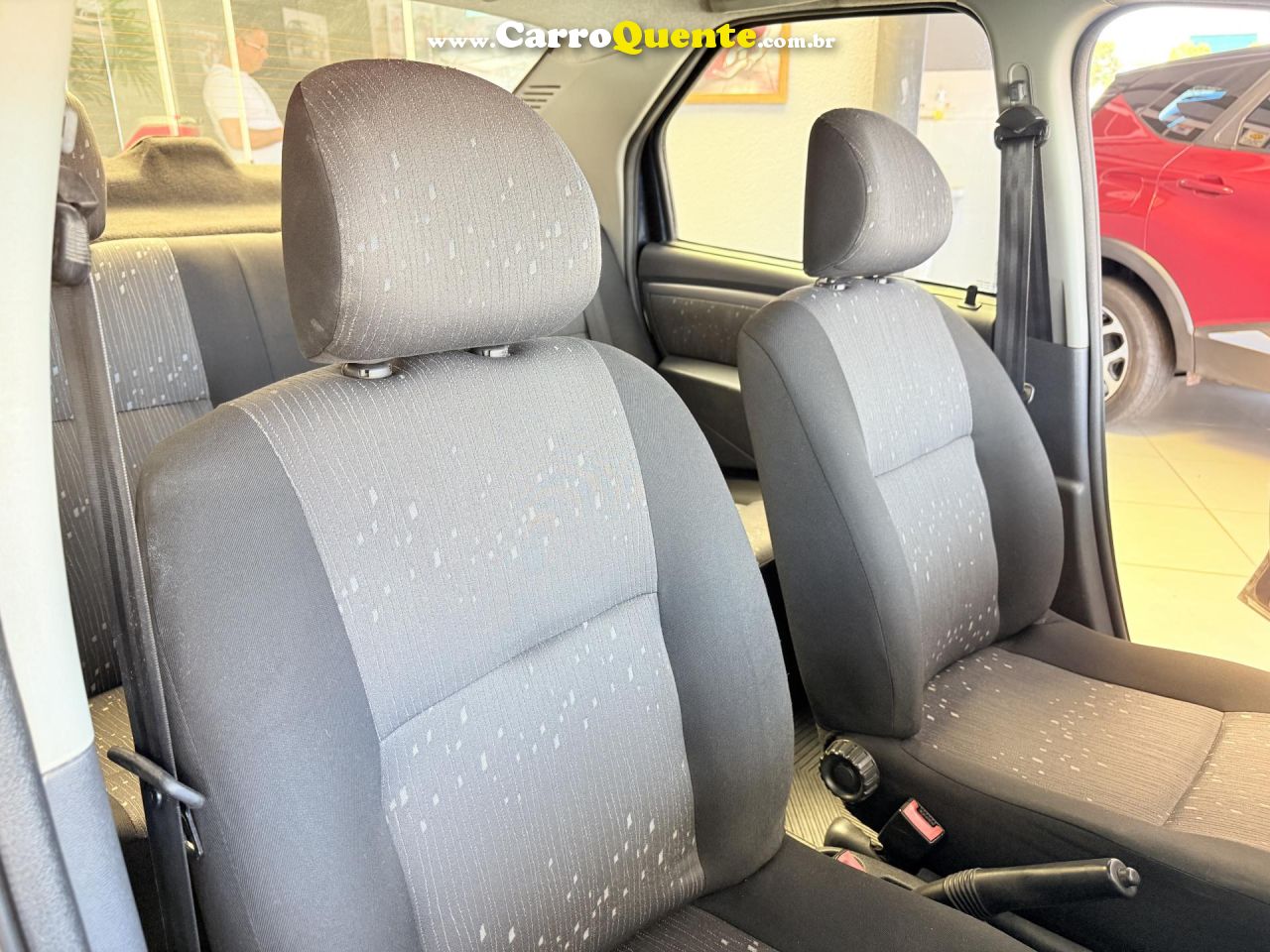 RENAULT   LOGAN EXPRES.EXP. UP HI-FLEX 1.0 16V 4P   AZUL 2013 1.0 FLEX - Loja