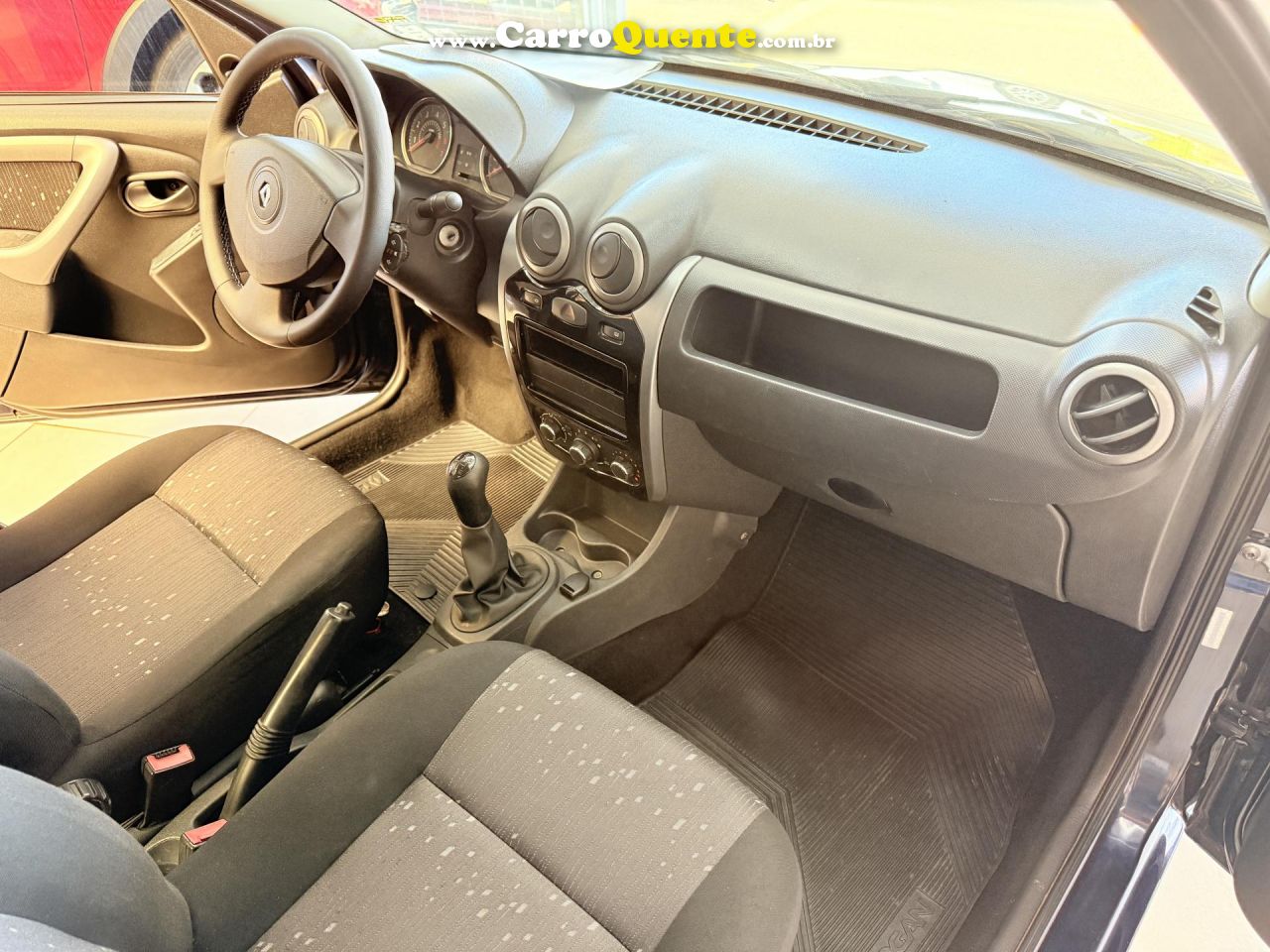 RENAULT   LOGAN EXPRES.EXP. UP HI-FLEX 1.0 16V 4P   AZUL 2013 1.0 FLEX - Loja
