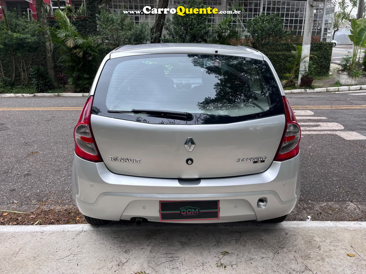 RENAULT   SANDERO PRIVILÈGE HI-FLEX 1.6 16V 5P   PRATA 2009 1.6 GASOLINA - Loja