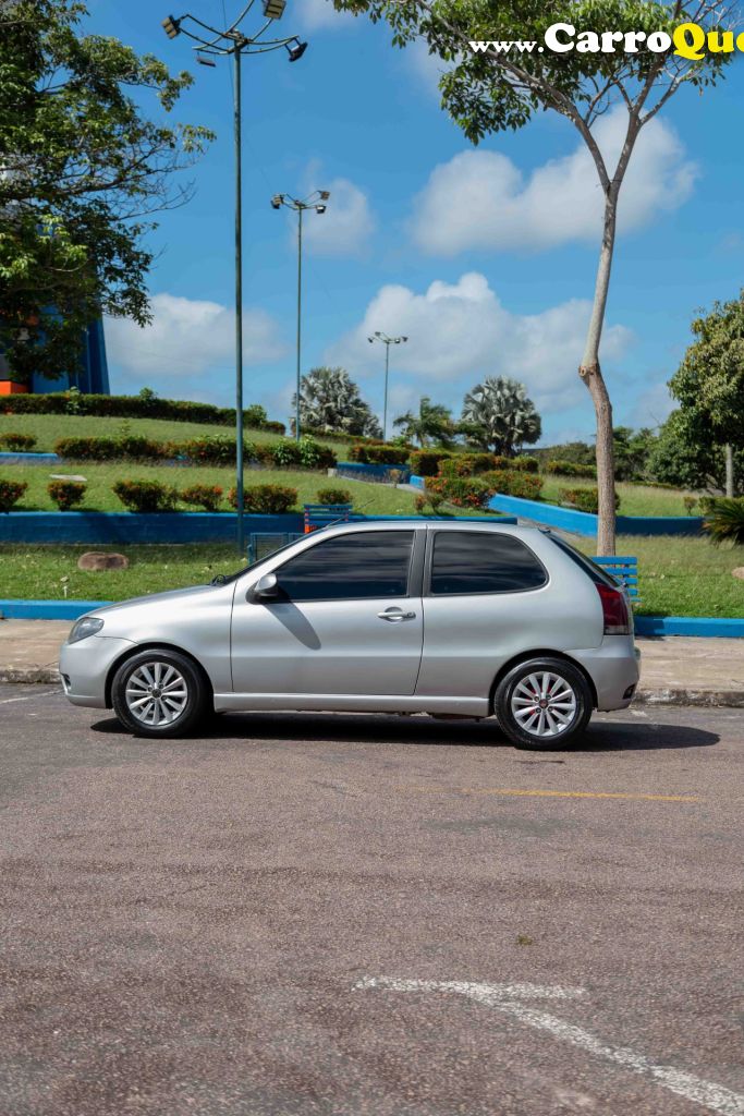 FIAT   PALIO 1.0 TROFEO 1.0 FIRE FIRE FLEX 4P   PRATA 2015 1.0 FLEX - Loja