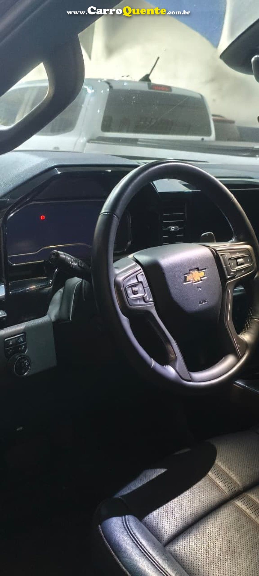 CHEVROLET   CHEVROLET SILVERADO HIGH COUNTRY   PRETO 2024 V8 GASOLINA - Loja