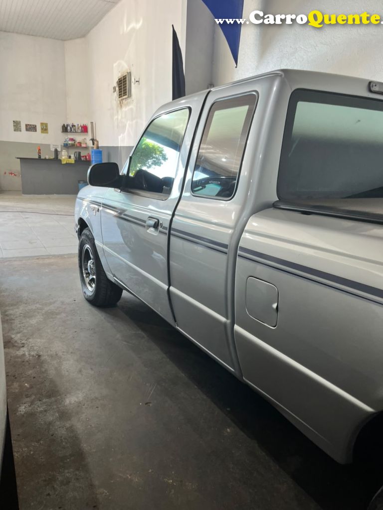 FORD   RANGER STX 4.0 CS CE   PRATA 1995 4.0 GASOLINA - Loja