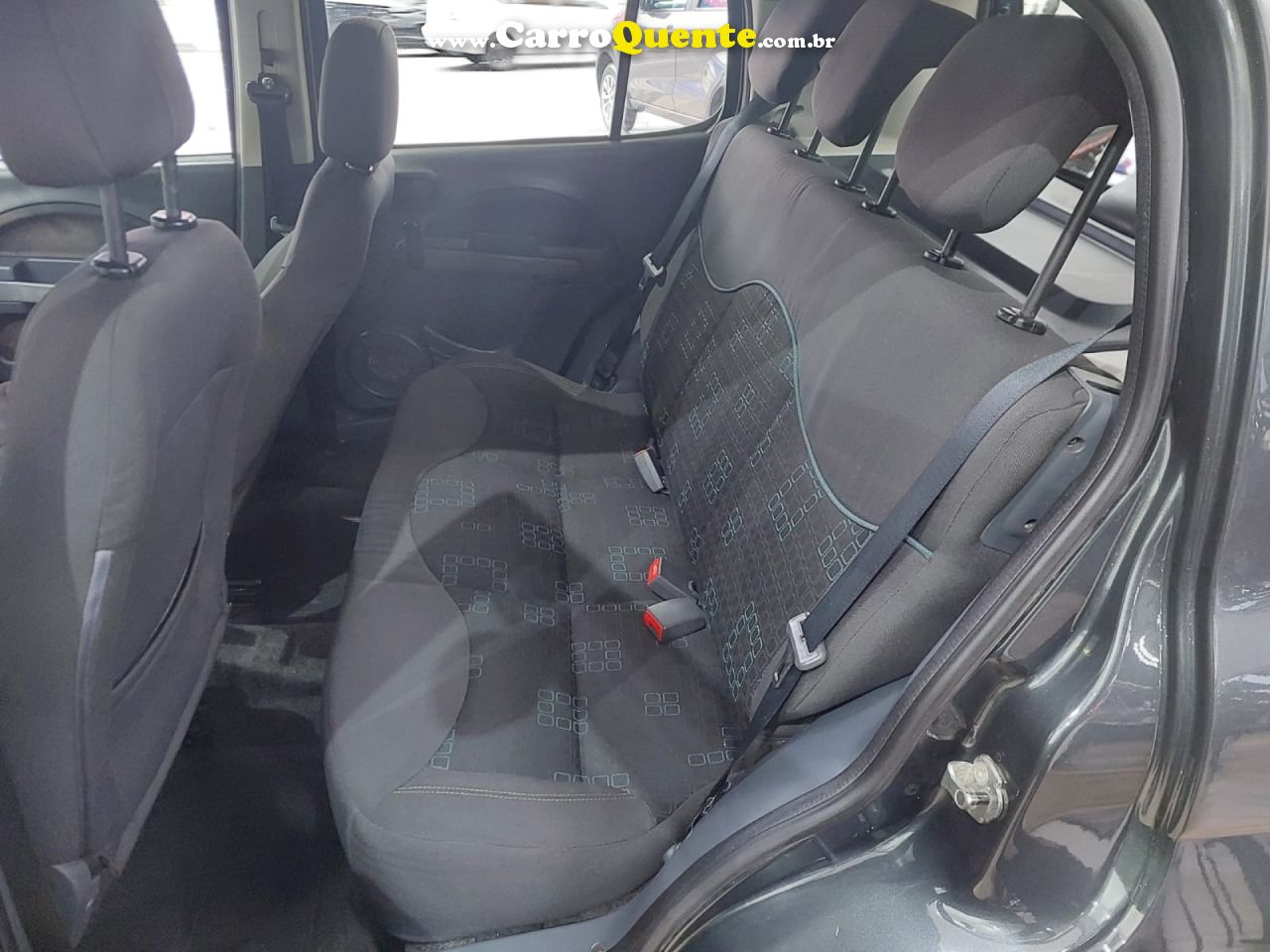 FIAT   UNO ECONOMY CELEB. 1.4 EVO F. FLEX 8V 4P   CINZA 2013 1.4 FLEX - Loja
