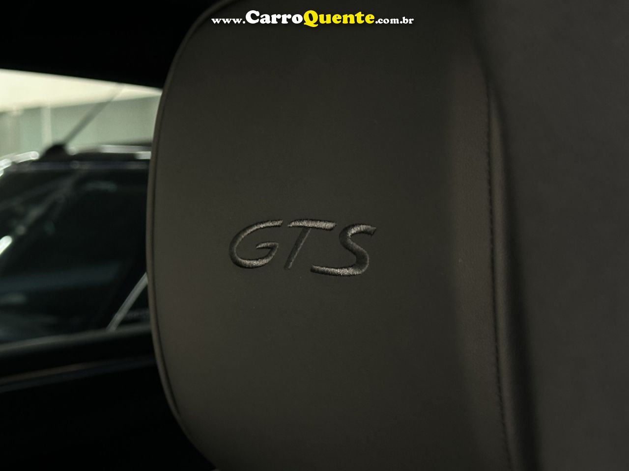 PORSCHE   MACAN GTS 2.9 BI-TURBO    CINZA 2024 2.9 T GASOLINA - Loja