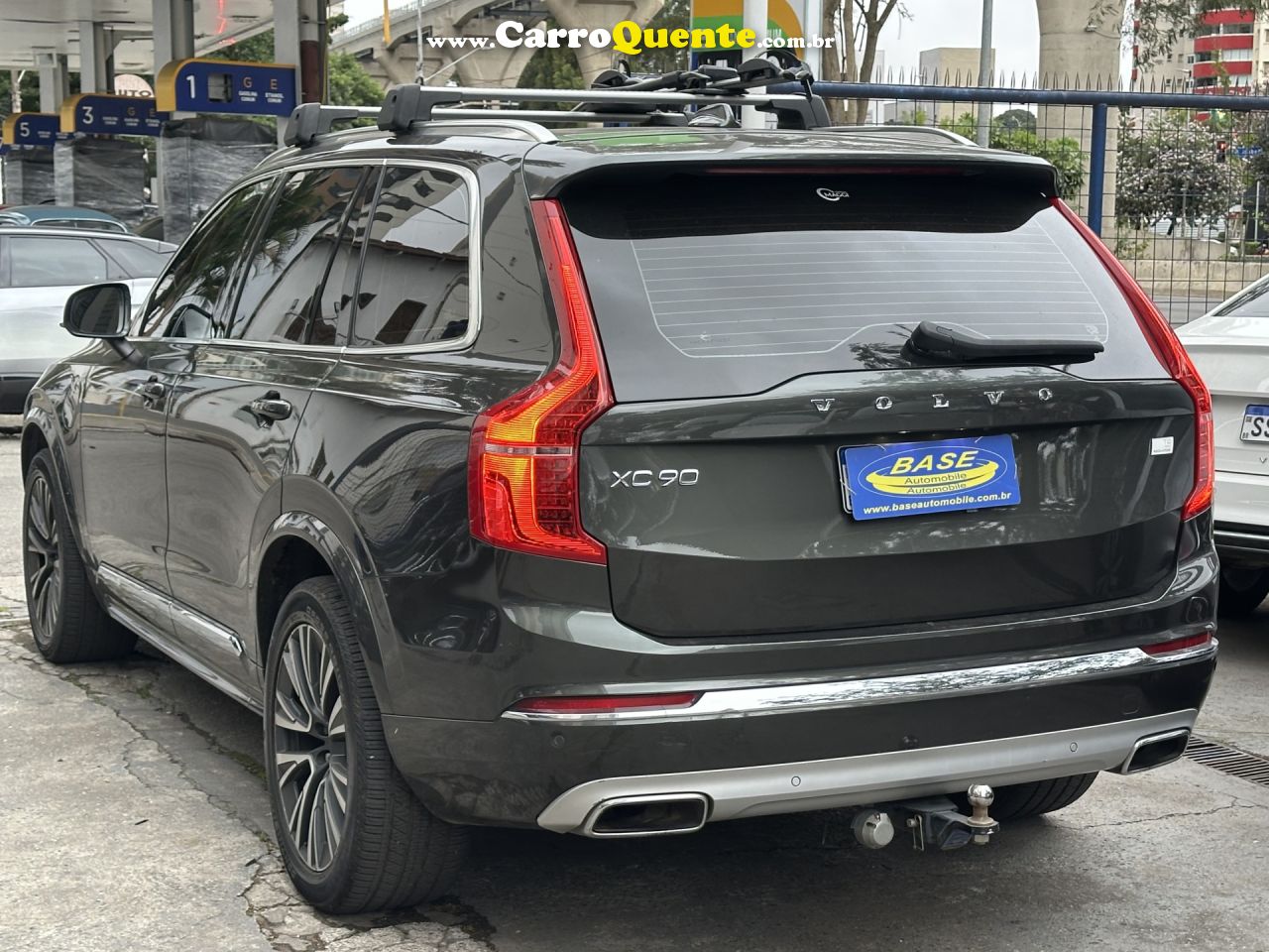 VOLVO   2.0 T8 HYBRID MOMENTUM AWD GEARTRONIC   CINZA 2021 2.0 GASOLINA E ELÉTRICO - Loja
