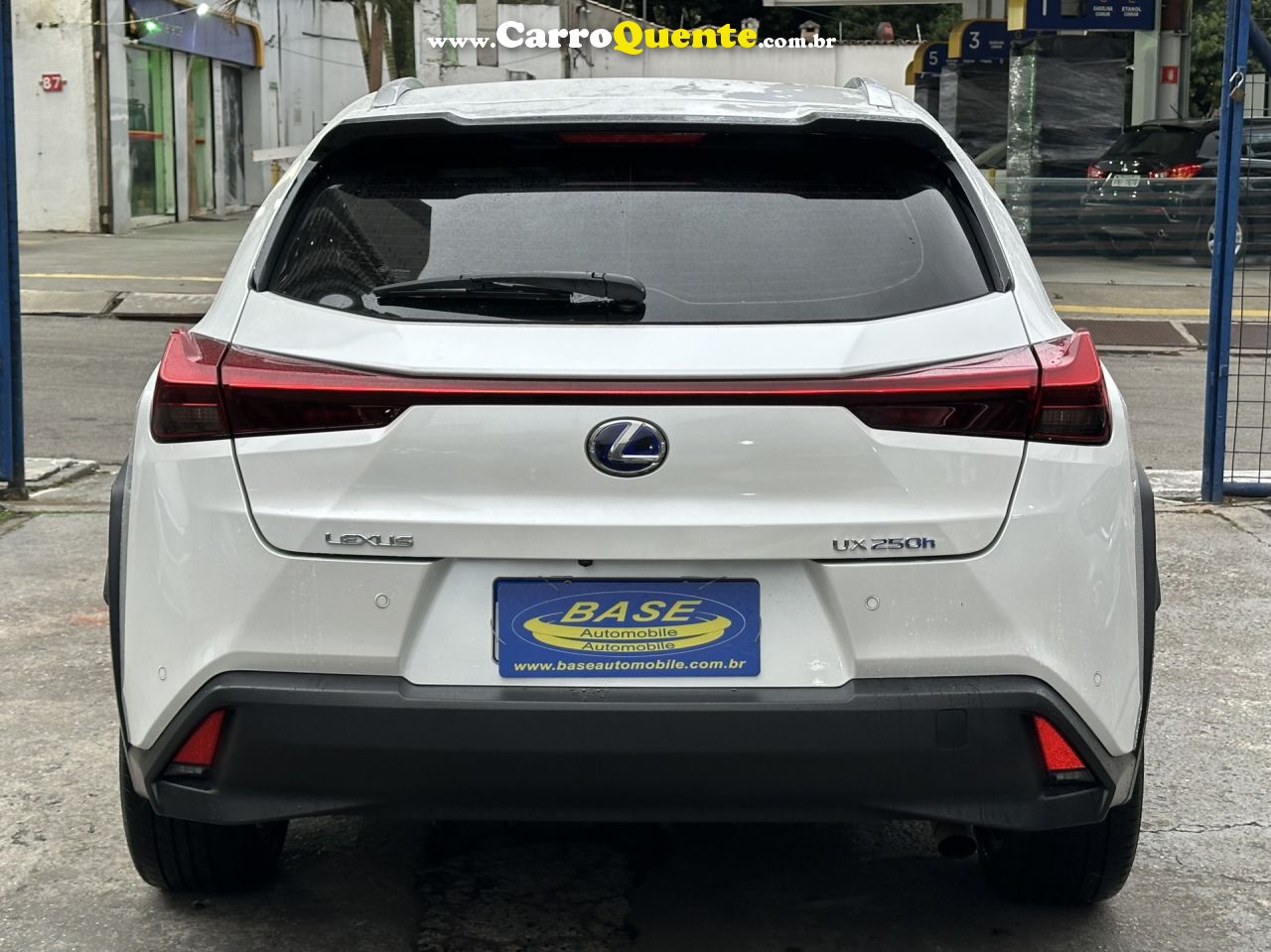 LEXUS   UX-250H DYNAMIC 2.0 16V AUT.(HYBRID)   BRANCO 2019 2.0 16V GASOLINA E ELÉTRICO - Loja