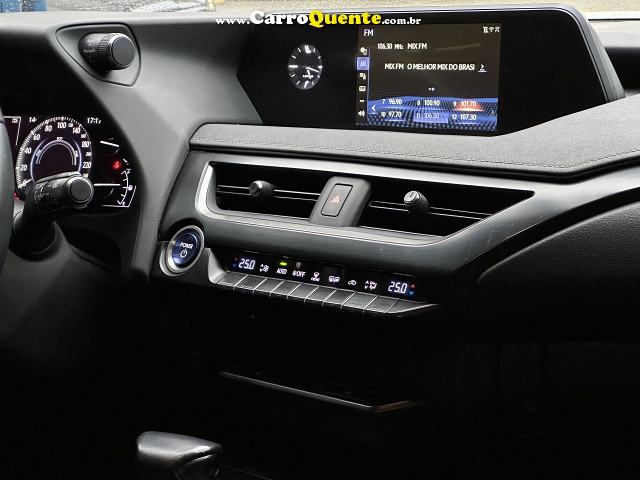 LEXUS   UX-250H DYNAMIC 2.0 16V AUT.(HYBRID)   BRANCO 2019 2.0 16V GASOLINA E ELÉTRICO - Loja
