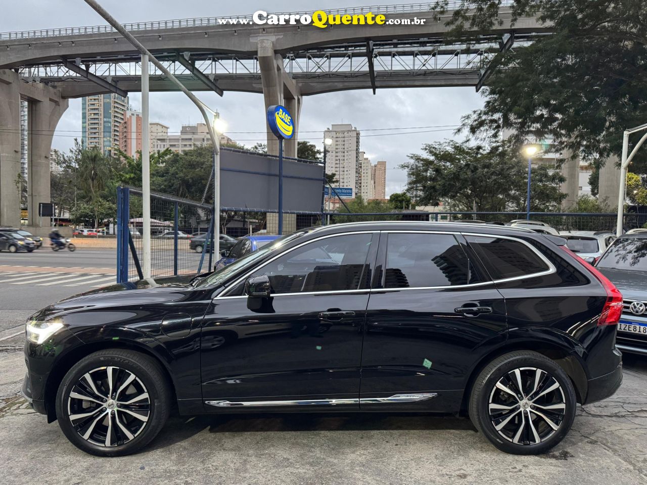VOLVO   VOLVO XC60 2.0 T8 RECHARGE ULTIMATE AWD GEARTRONIC   PRETO 2023 2.0 T GASOLINA E ELÉTRICO - Loja