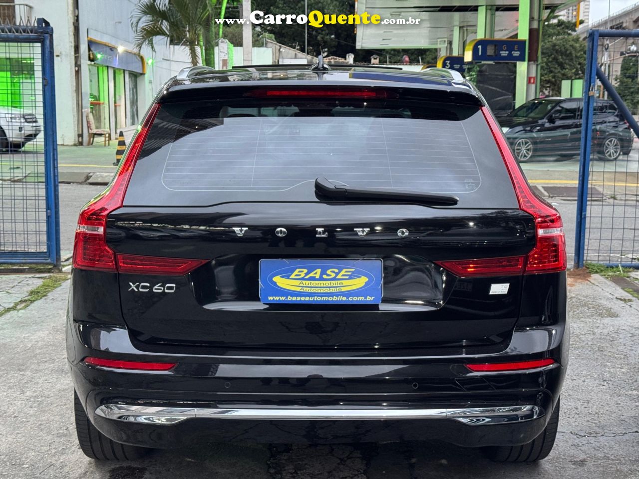 VOLVO   VOLVO XC60 2.0 T8 RECHARGE ULTIMATE AWD GEARTRONIC   PRETO 2023 2.0 T GASOLINA E ELÉTRICO - Loja