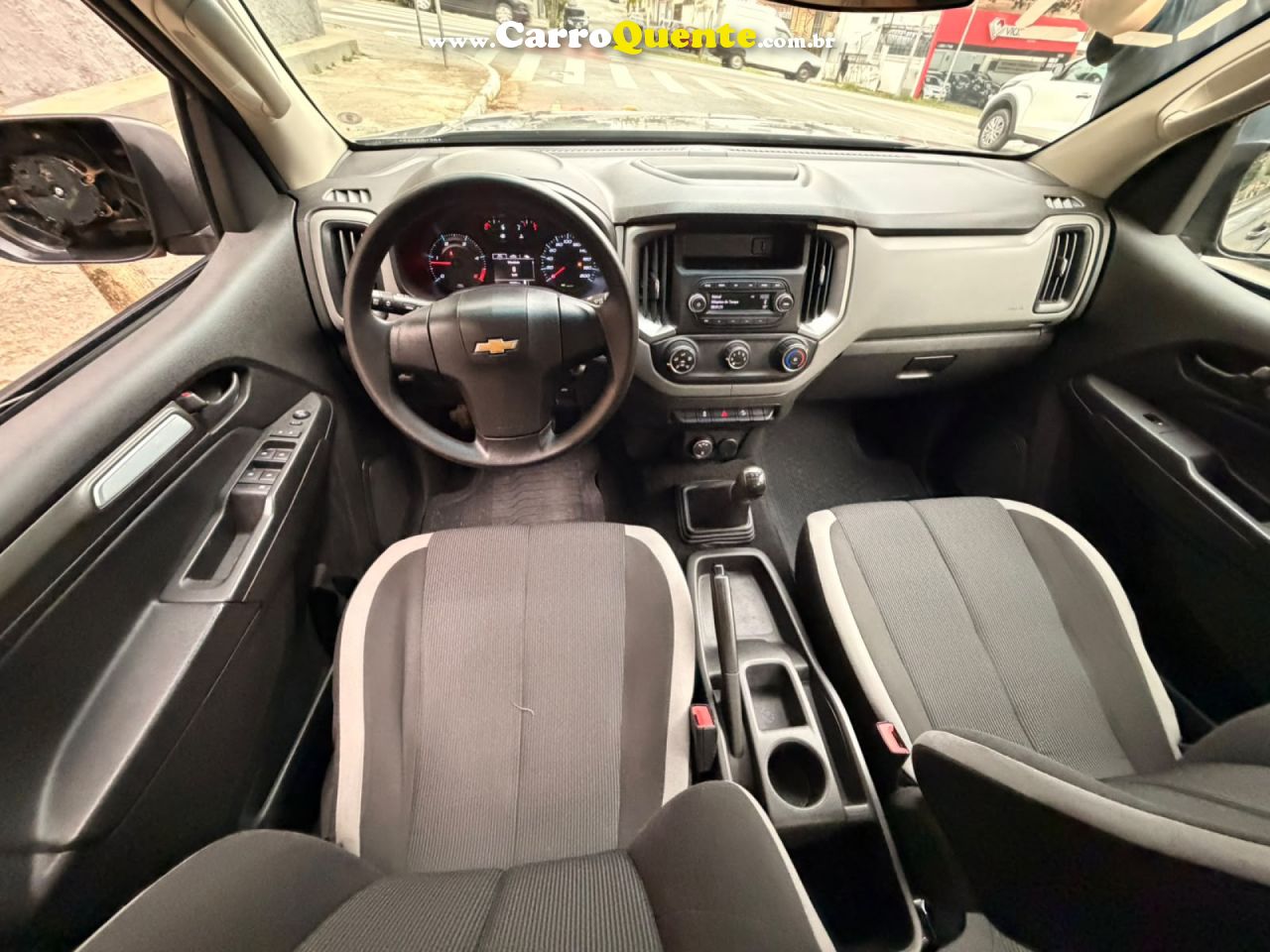 CHEVROLET   S10 LS     PRATA 2024 2.8 DIESEL - Loja