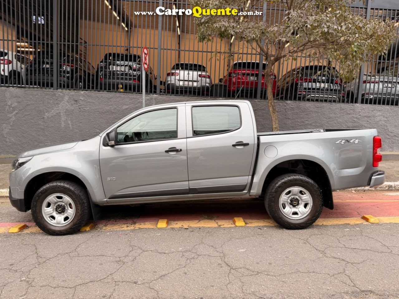 CHEVROLET   S10 LS     PRATA 2024 2.8 DIESEL - Loja