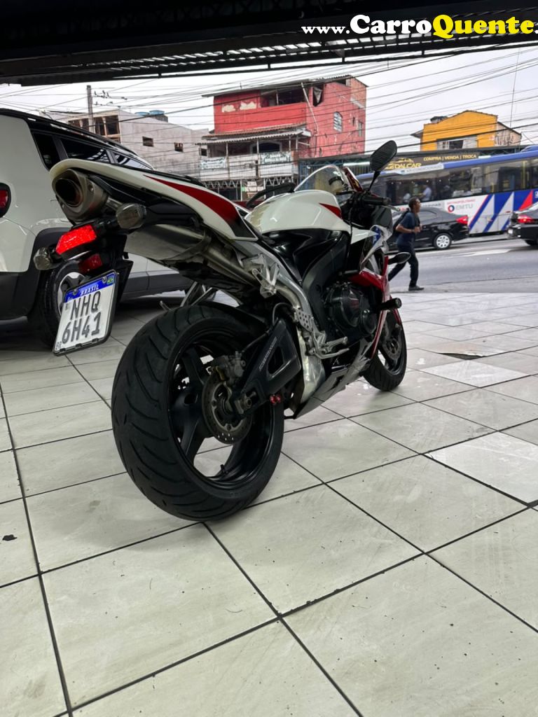 HONDA   CBR 600 RR   BRANCO 2008 600 GASOLINA - Loja