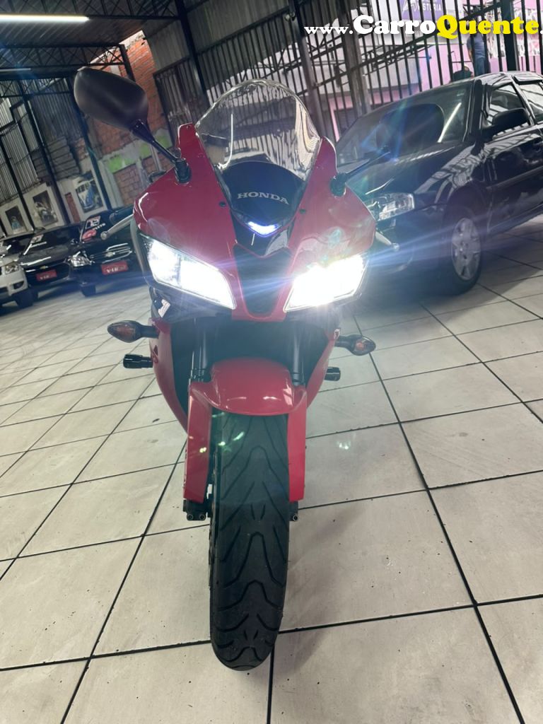 HONDA   CBR 600 RR   BRANCO 2008 600 GASOLINA - Loja