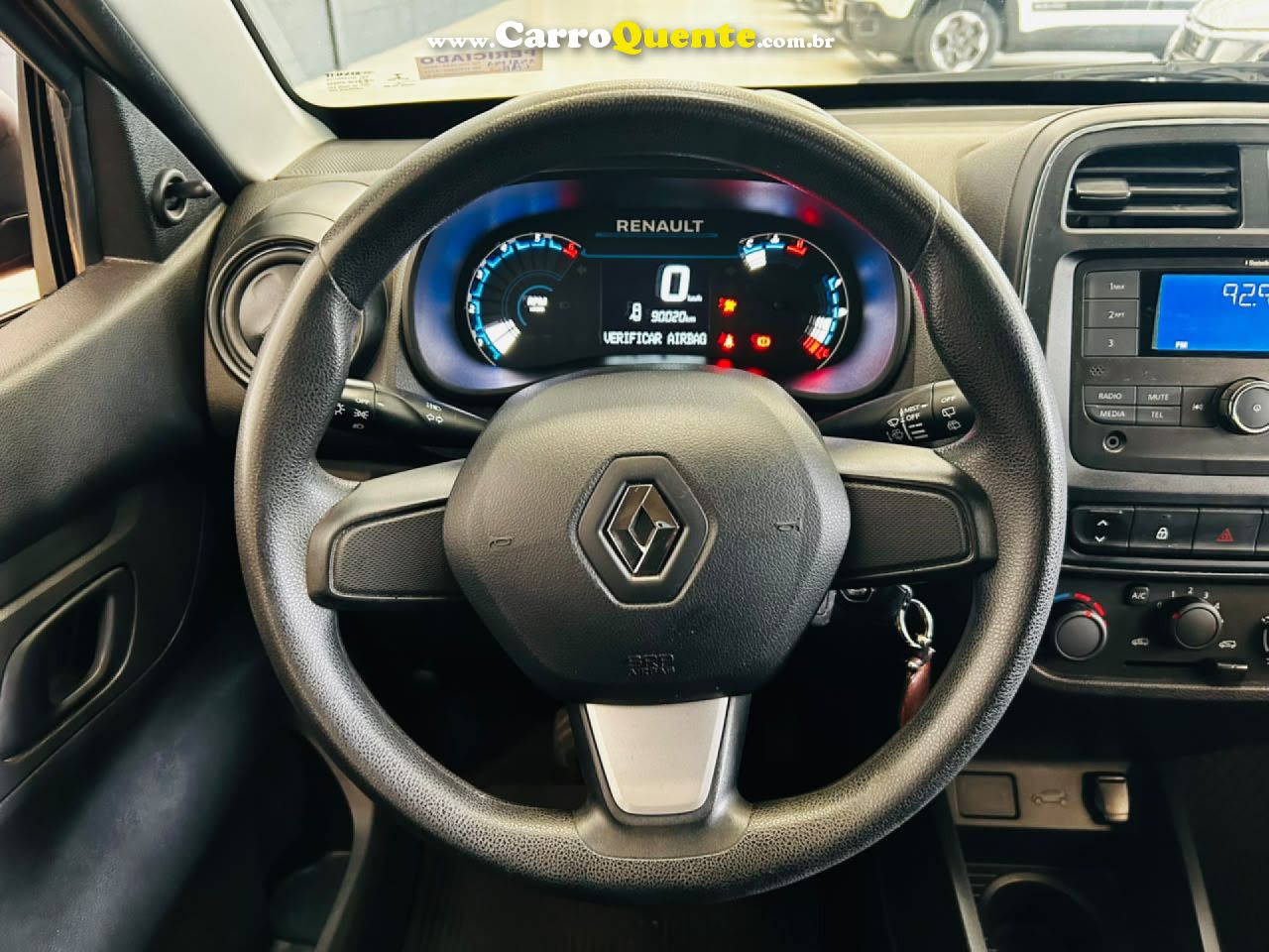 RENAULT   KWID ZEN 1.0 FLEX 12V 5P MEC.   VERMELHO 2023 1.0 FLEX - Loja